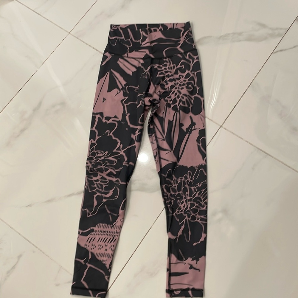 Adidas size small leggings